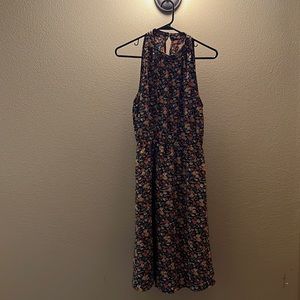 Women’s dress, below the knee